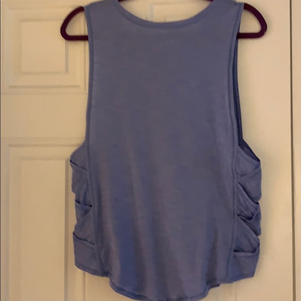 Lululemon workout top